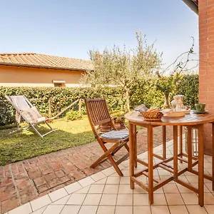 https://relax-house-in-val-dorcia.it-tuscanyhotel.com
